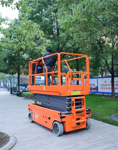 升降機哪家好?應(yīng)如何選擇? 液壓升降機升降平臺